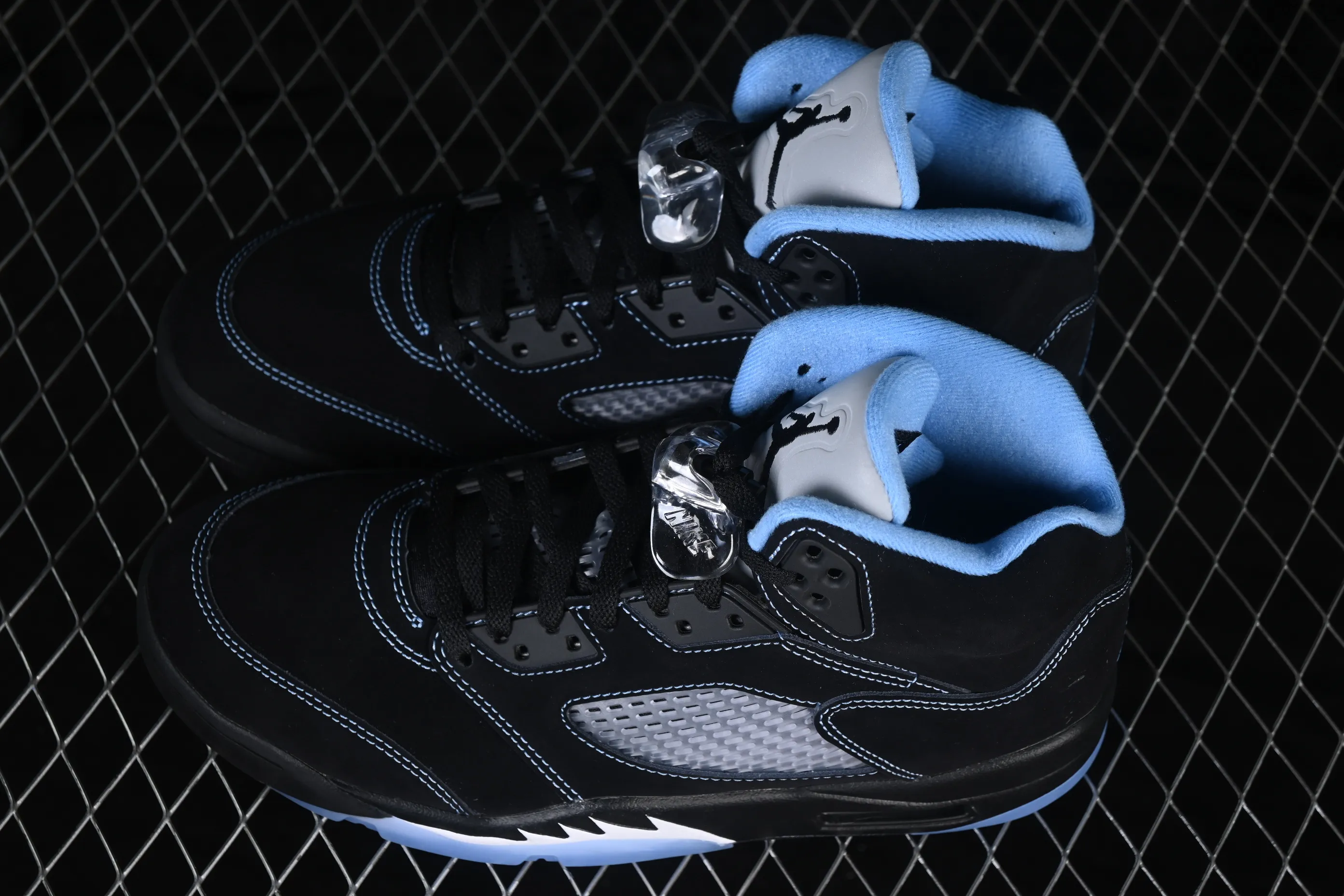 All categories Air Jordan Jordan series basketball shoes Air Jordan 5 GX foreign trade version Air Jordan 5 Retro "Black University Blue" AJ5 Joe 5 University Blue DD0587-008